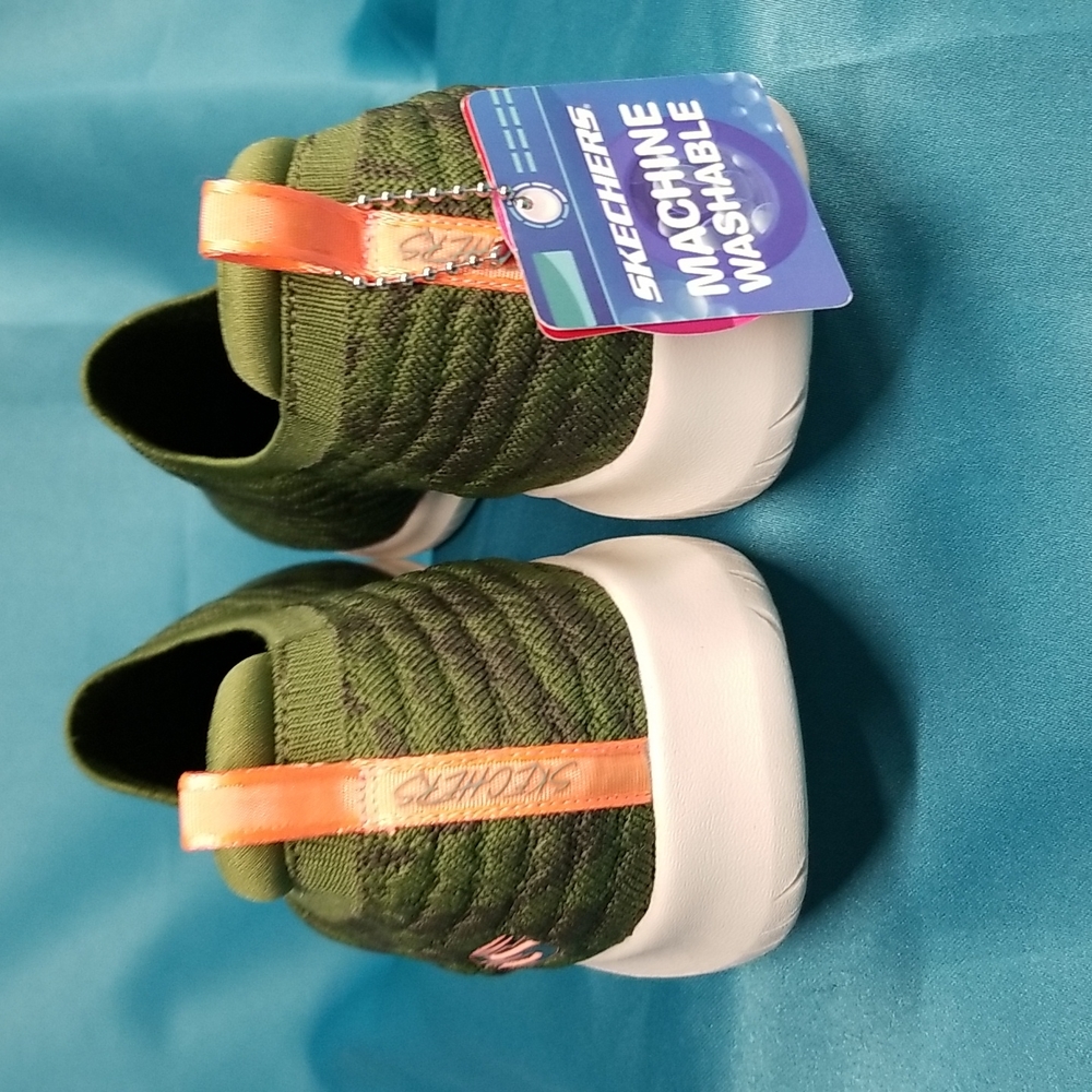 Memory  foam slip-on Skechers - Picture 3 of 8
